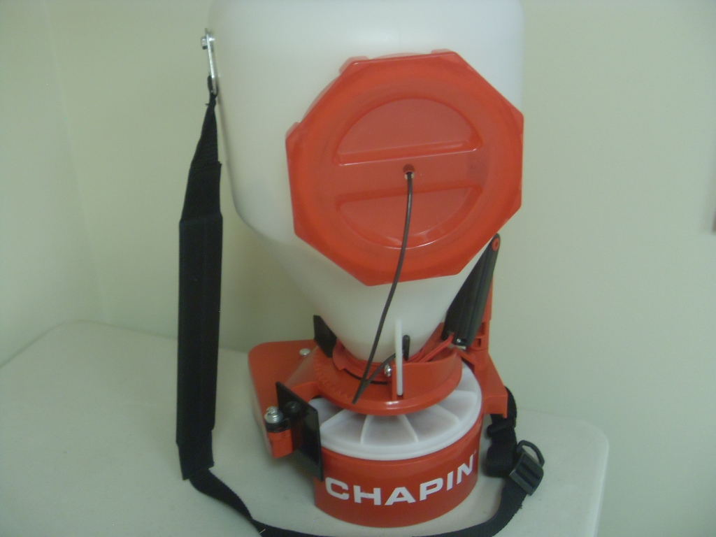 Chapin 8700A Chest Mounted Spreader