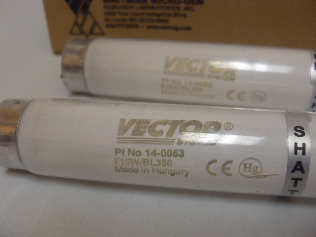 Vector Classic 20-7018 Shatterproof Sleeved 15 Watts - 2 Bulbs